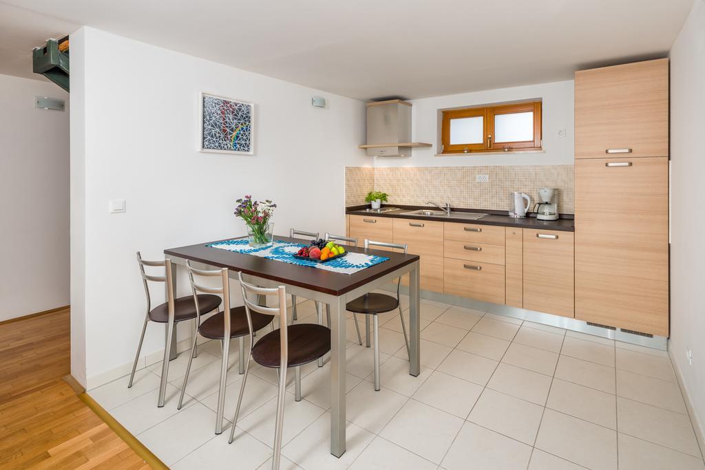 Apartments Vallum Bol Room photo