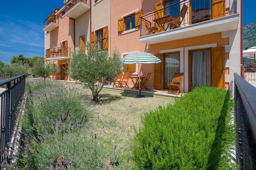 Apartments Vallum Bol Room photo