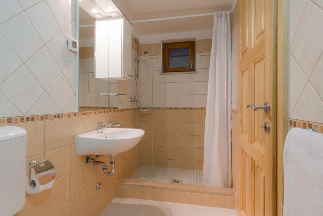 Apartments Vallum Bol Room photo